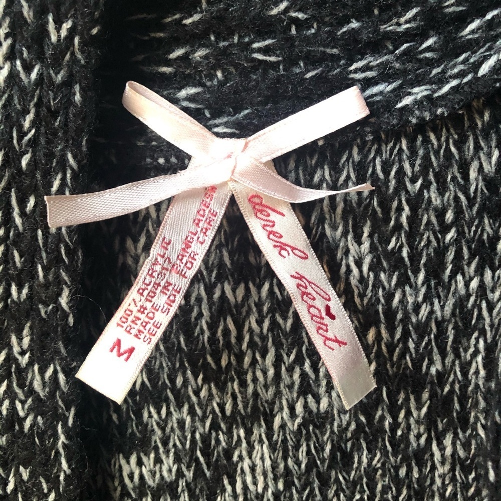 Derek Heart Cardigan Vest w/ attached scarf Sz Med - Picture 6 of 9